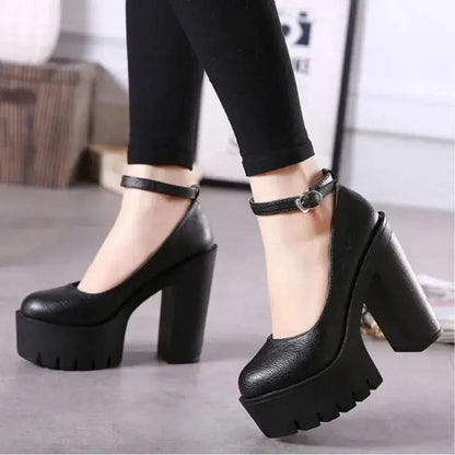 Black heel with thick ankle strap - Dikova