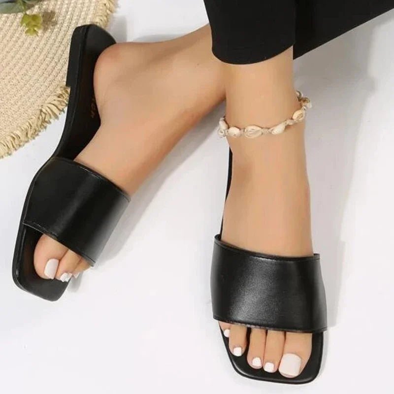 Clean girl slides - Dikova