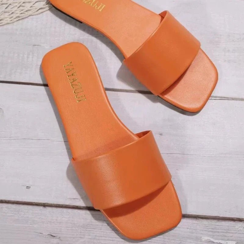 Clean girl slides - Dikova