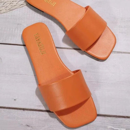 Clean girl slides - Dikova