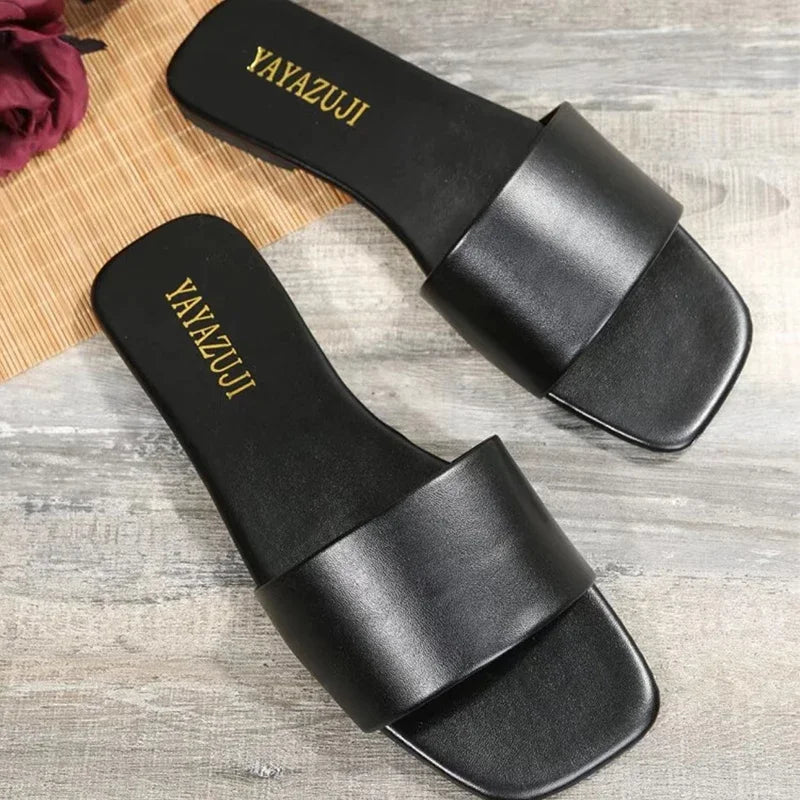 Clean girl slides - Dikova