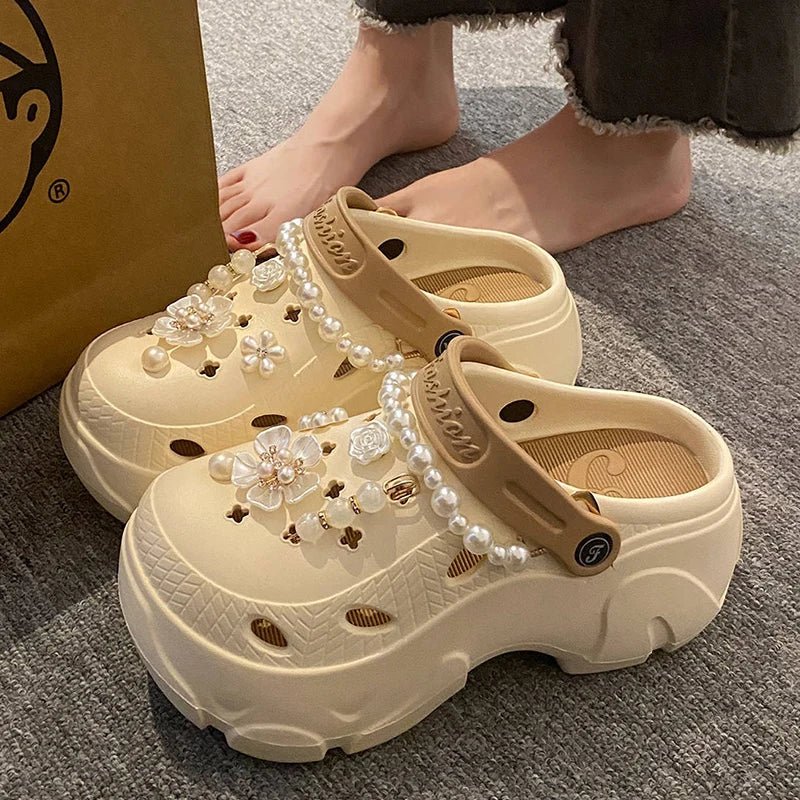 Coquette pearl flower clogs - Dikova