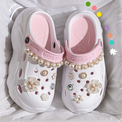 Coquette pearl flower clogs - Dikova