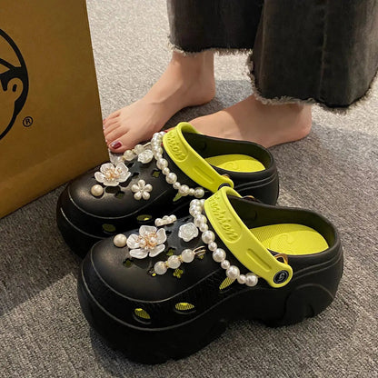 Coquette pearl flower clogs - Dikova