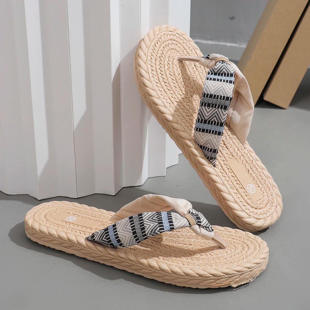 Espadrille thong sandal - Dikova
