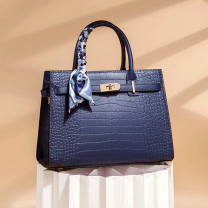 Spacious Everyday Tote Bag - Dikova